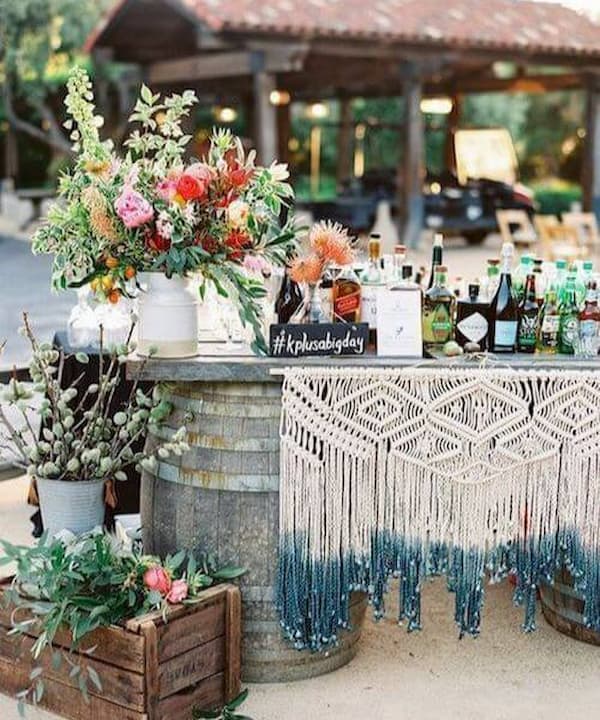 Tiệc cưới ngoài trời Bohemian cùng áo cưới đẹp Tuy Hòa Phú Yên